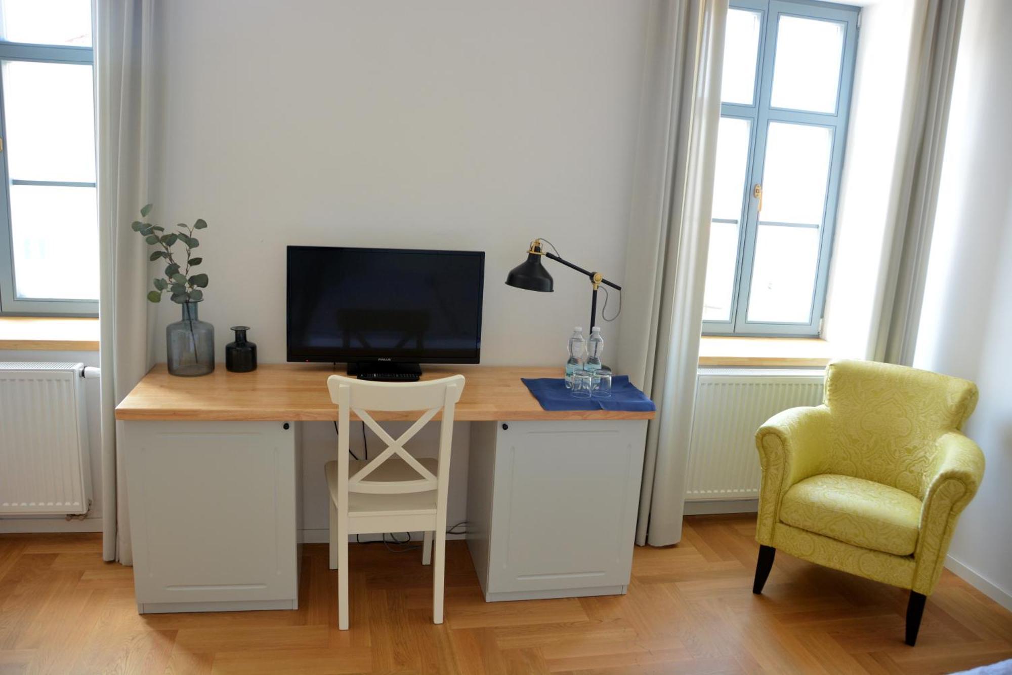 Penzion Masarykova 37 Hluboka Nad Vltavou Ngoại thất bức ảnh