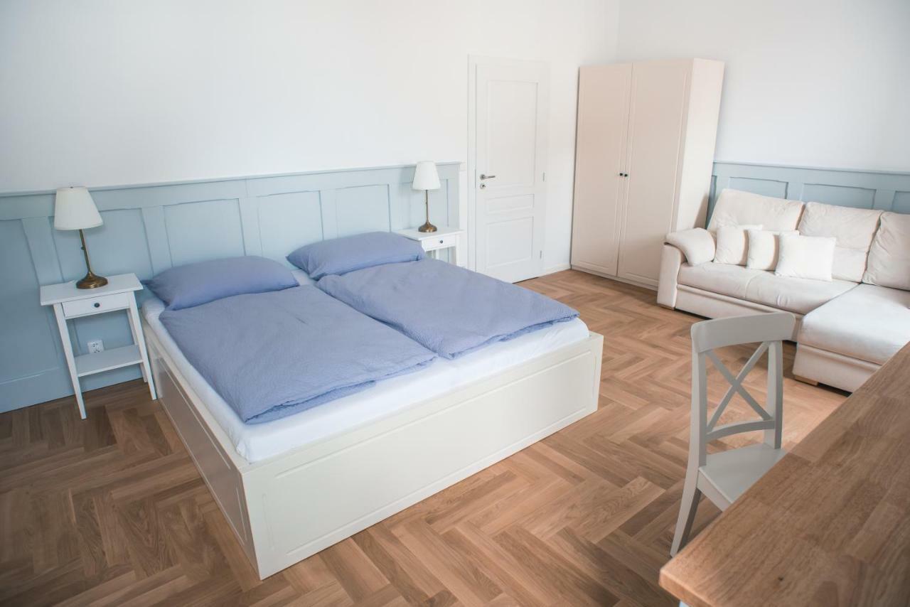 Penzion Masarykova 37 Hluboka Nad Vltavou Ngoại thất bức ảnh