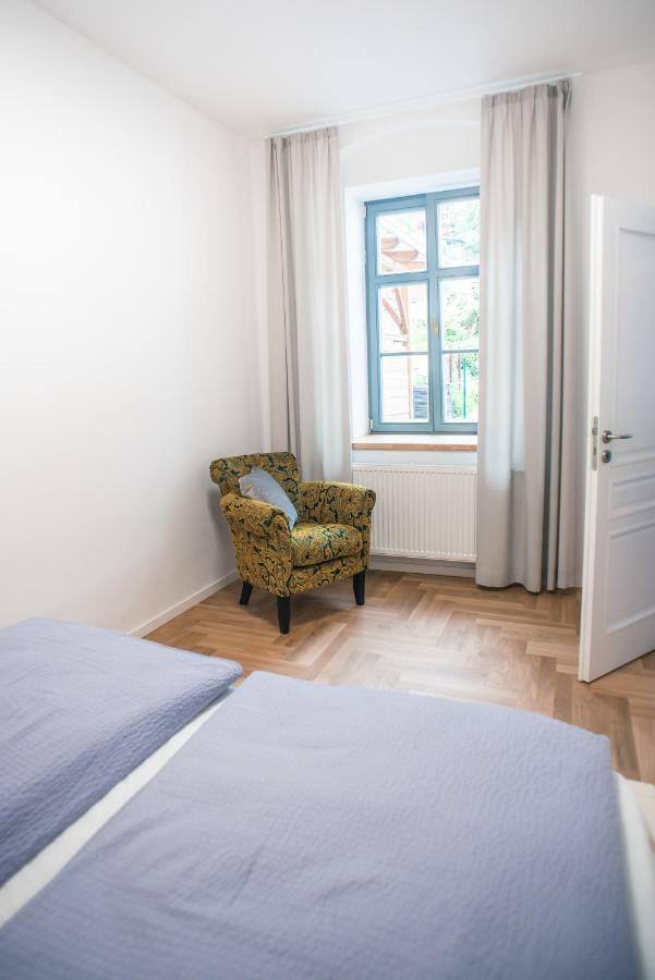 Penzion Masarykova 37 Hluboka Nad Vltavou Ngoại thất bức ảnh