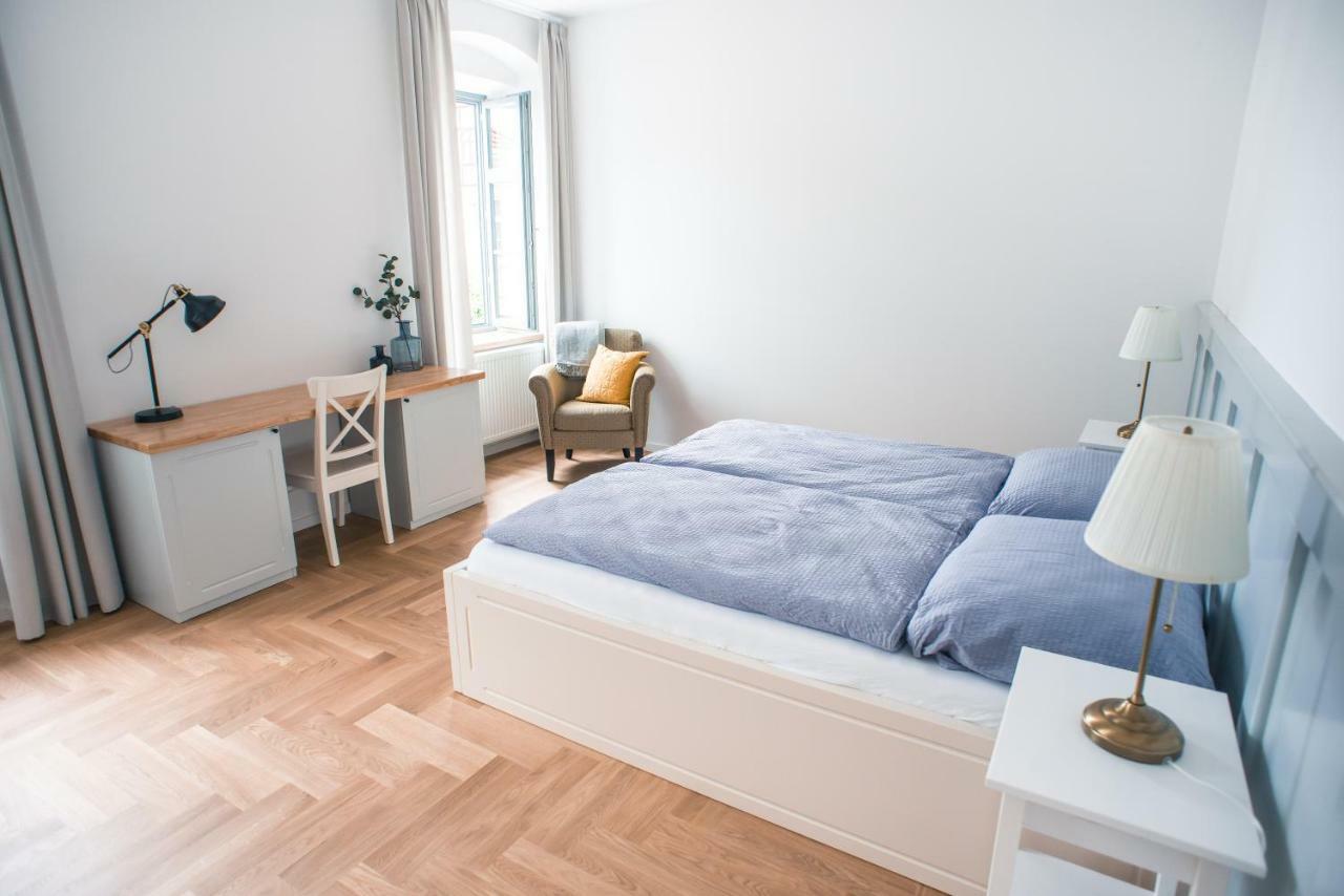 Penzion Masarykova 37 Hluboka Nad Vltavou Ngoại thất bức ảnh